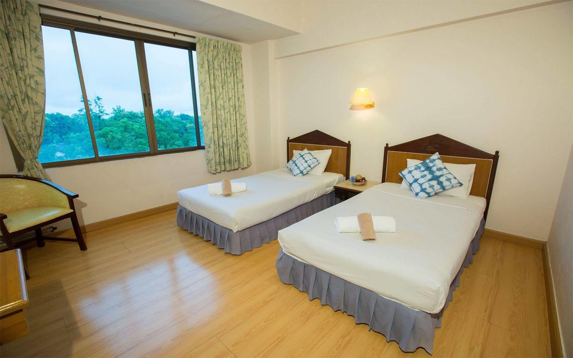 Phrae Nakara Hotel Экстерьер фото